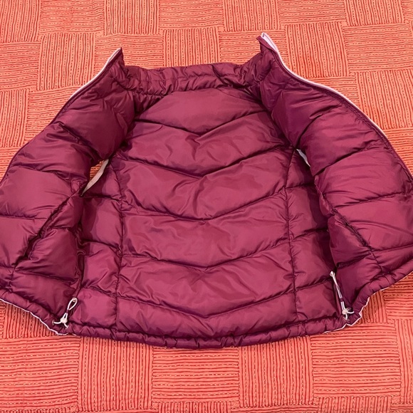 Women’s small L.L.Bean reversible Purple Quilted Puffer Vest - Picture 14 of 15